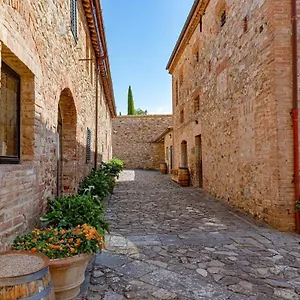 https://la-san-gusme.it-tuscanyhotel.com
